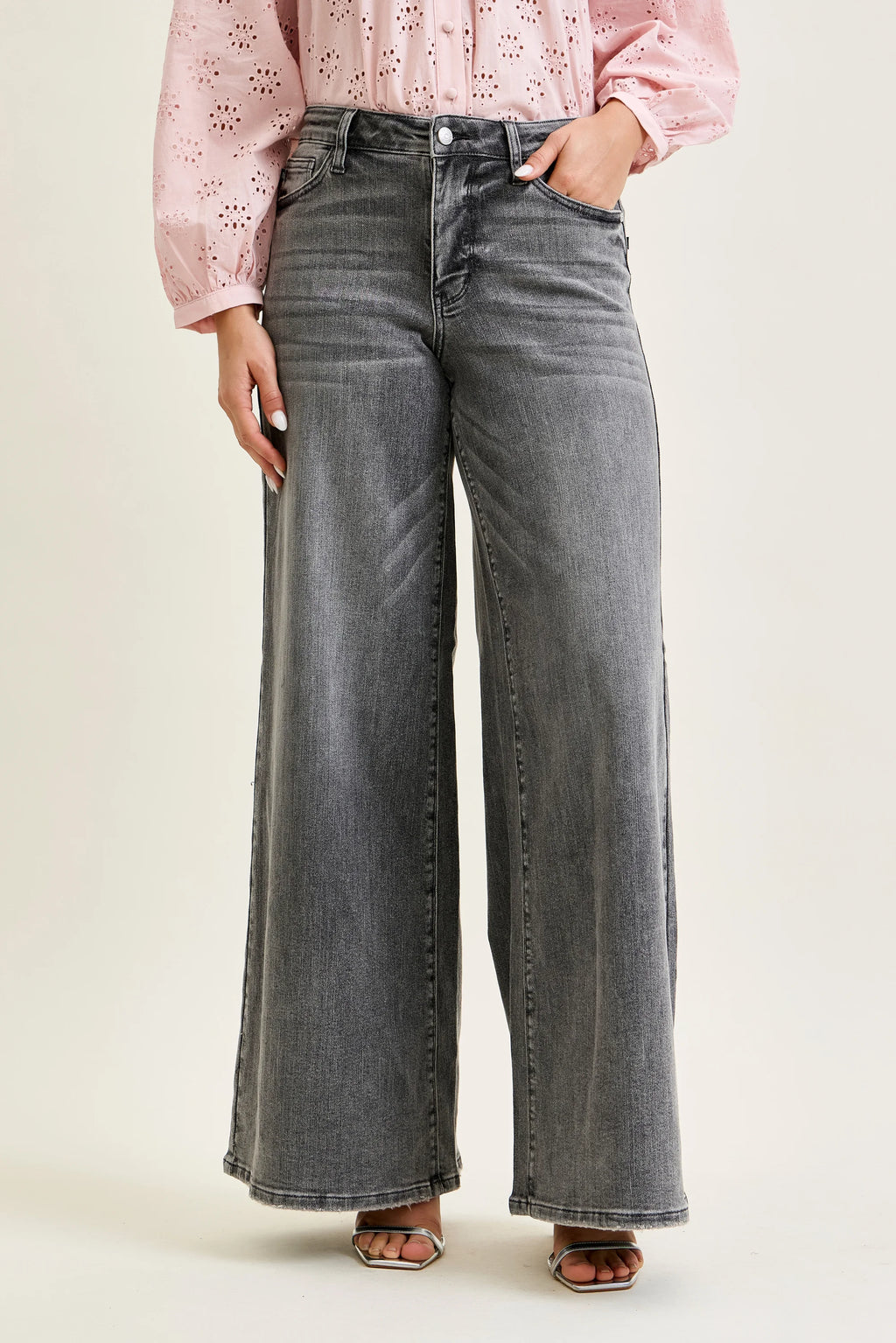 JUDY BLUE Mid-Rise Palazzo Jean - Washed Gray