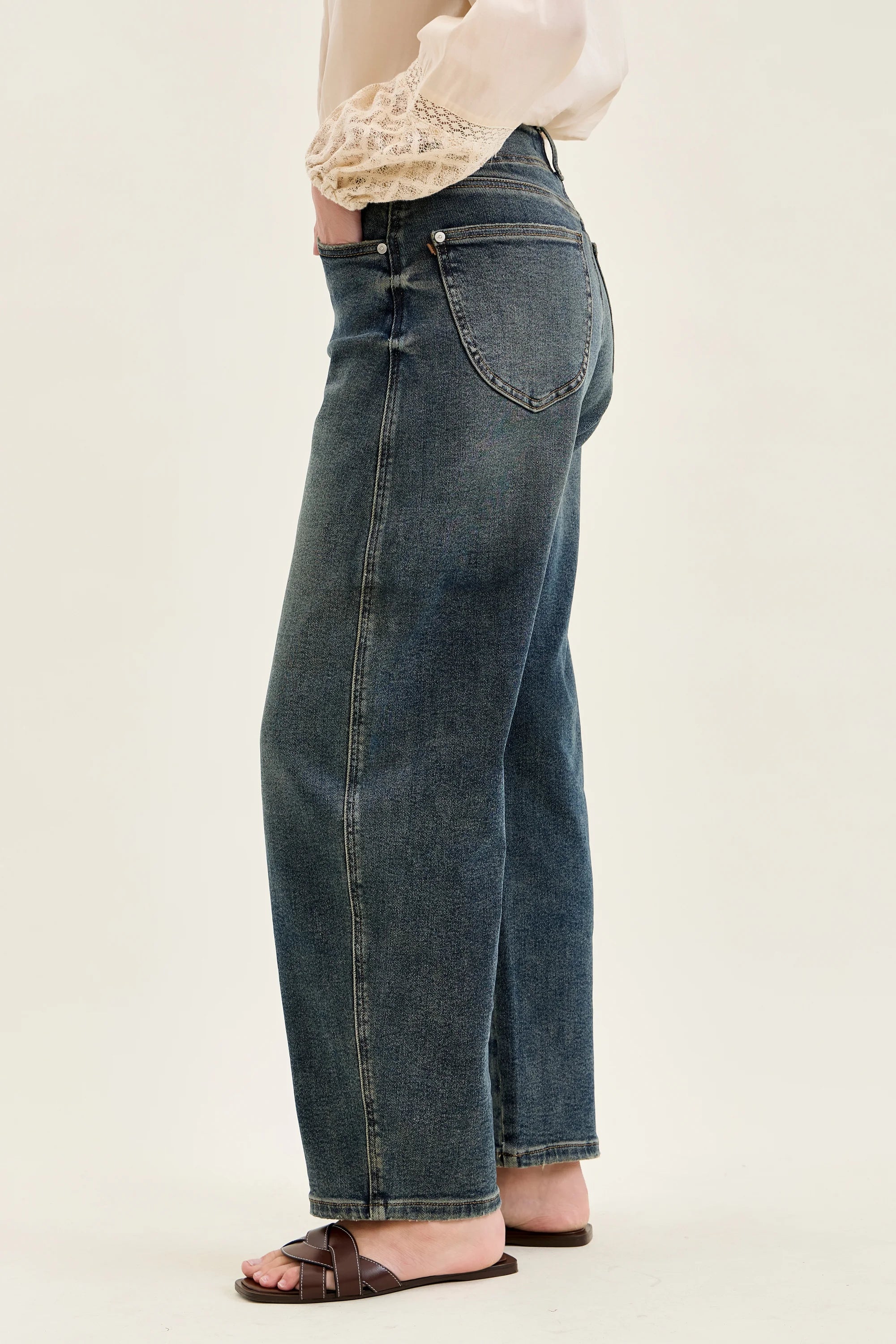 JUDY BLUE High-Waisted Marlow Jean - Medium Blue