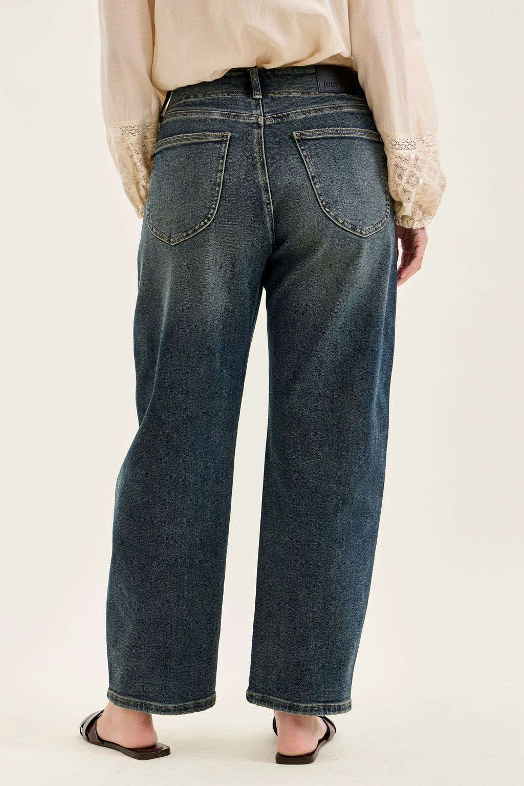JUDY BLUE High-Waisted Marlow Jean - Medium Blue
