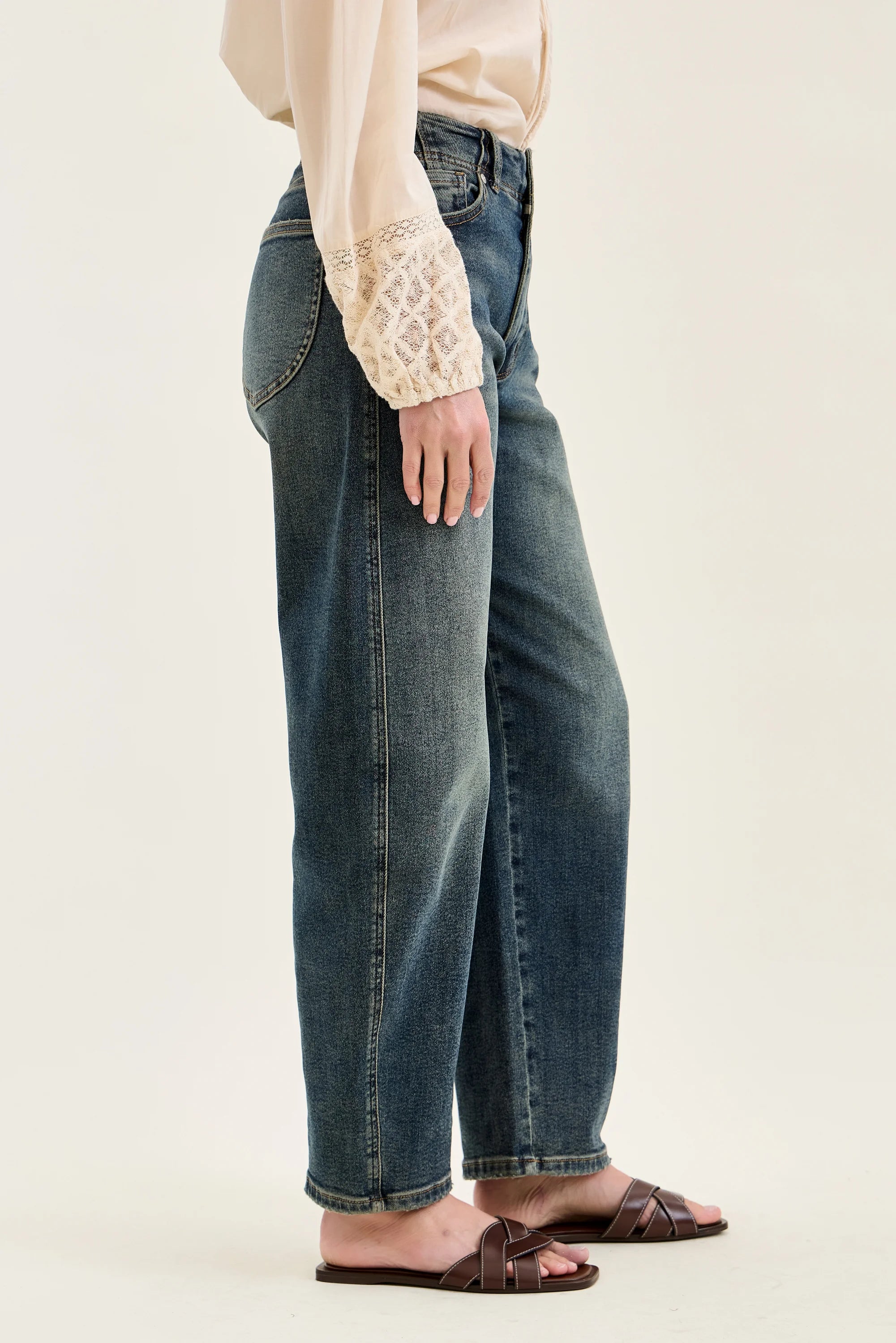 JUDY BLUE High-Waisted Marlow Jean - Medium Blue