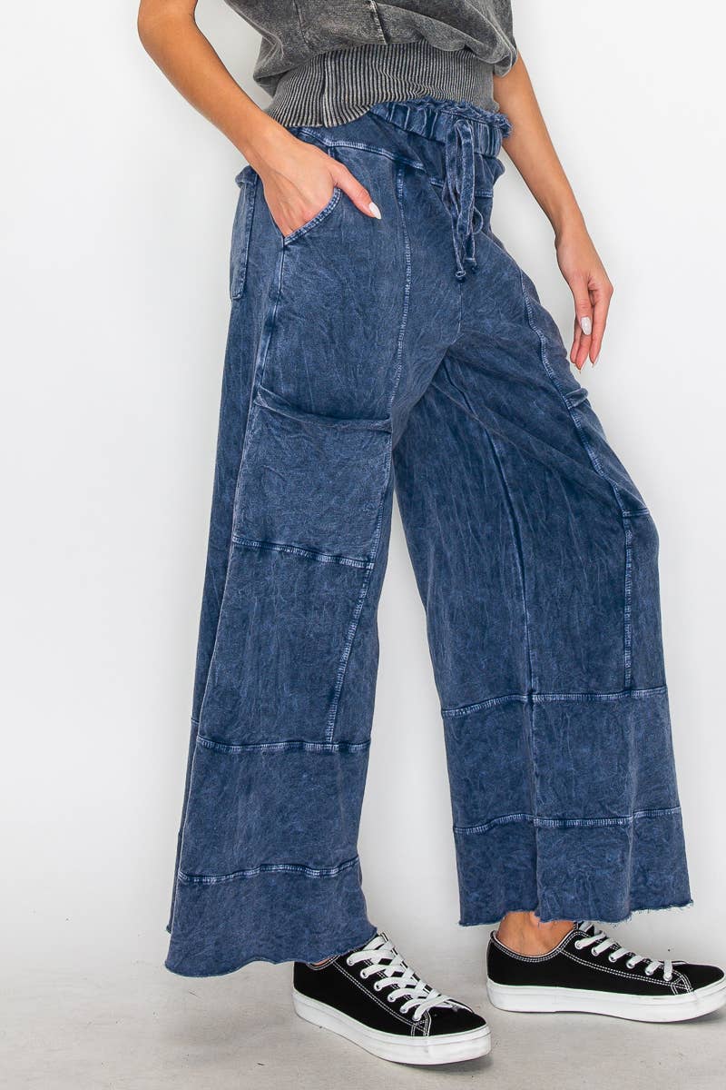 ECHOES Mineral Wash Wide leg Cropped pants