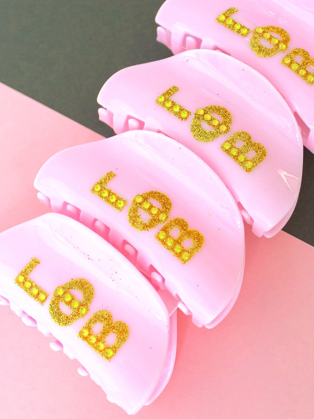 DUOTHREADS Sorority GIRL ON THE GO Hair Claw Clip