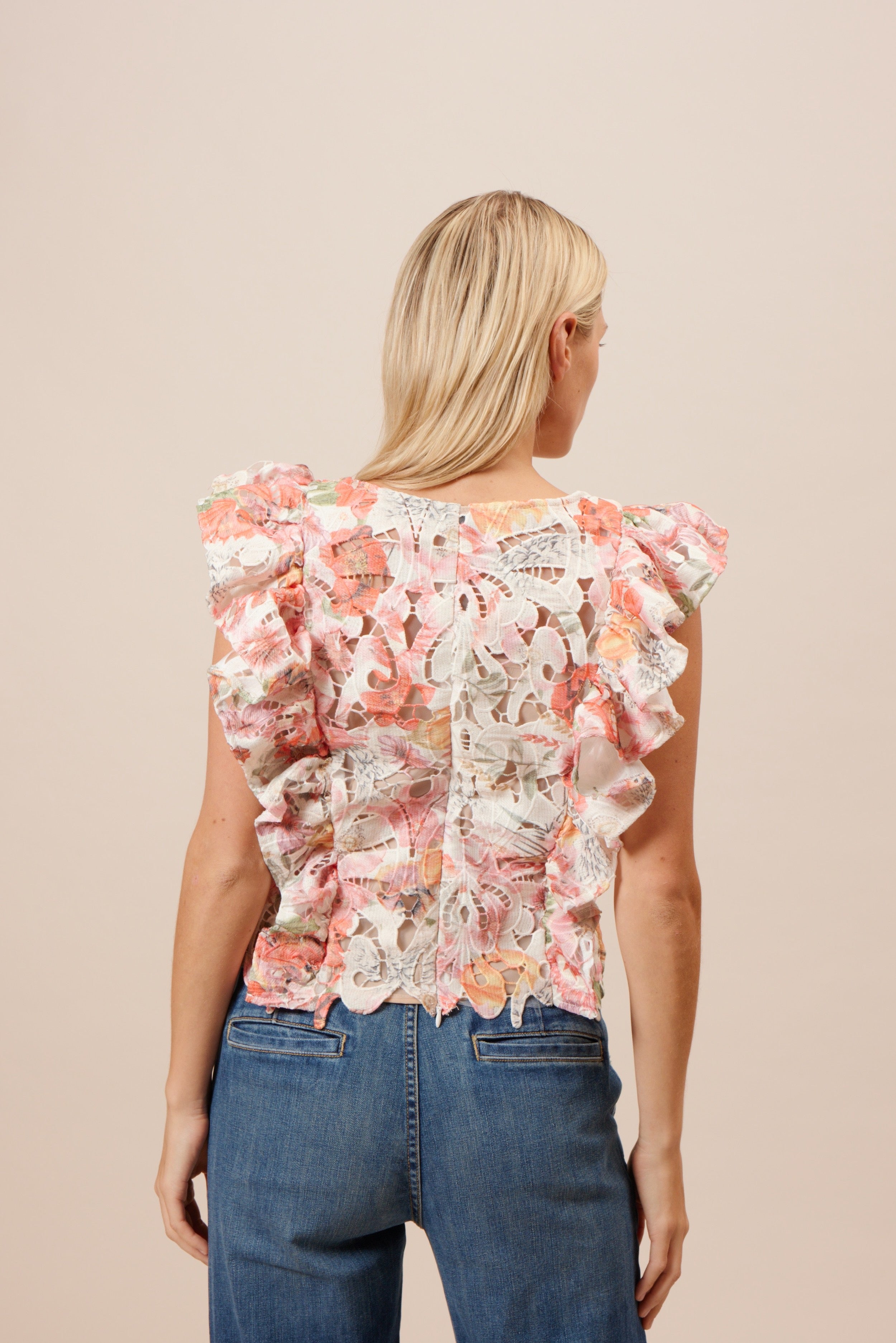 LUCY PARIS Floral FUMI Lace RuffleSleeve Top