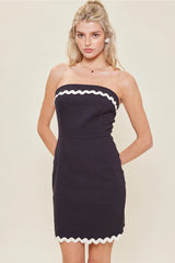 TATUM Contrast WavyTrim Strapless Bodycon Dress