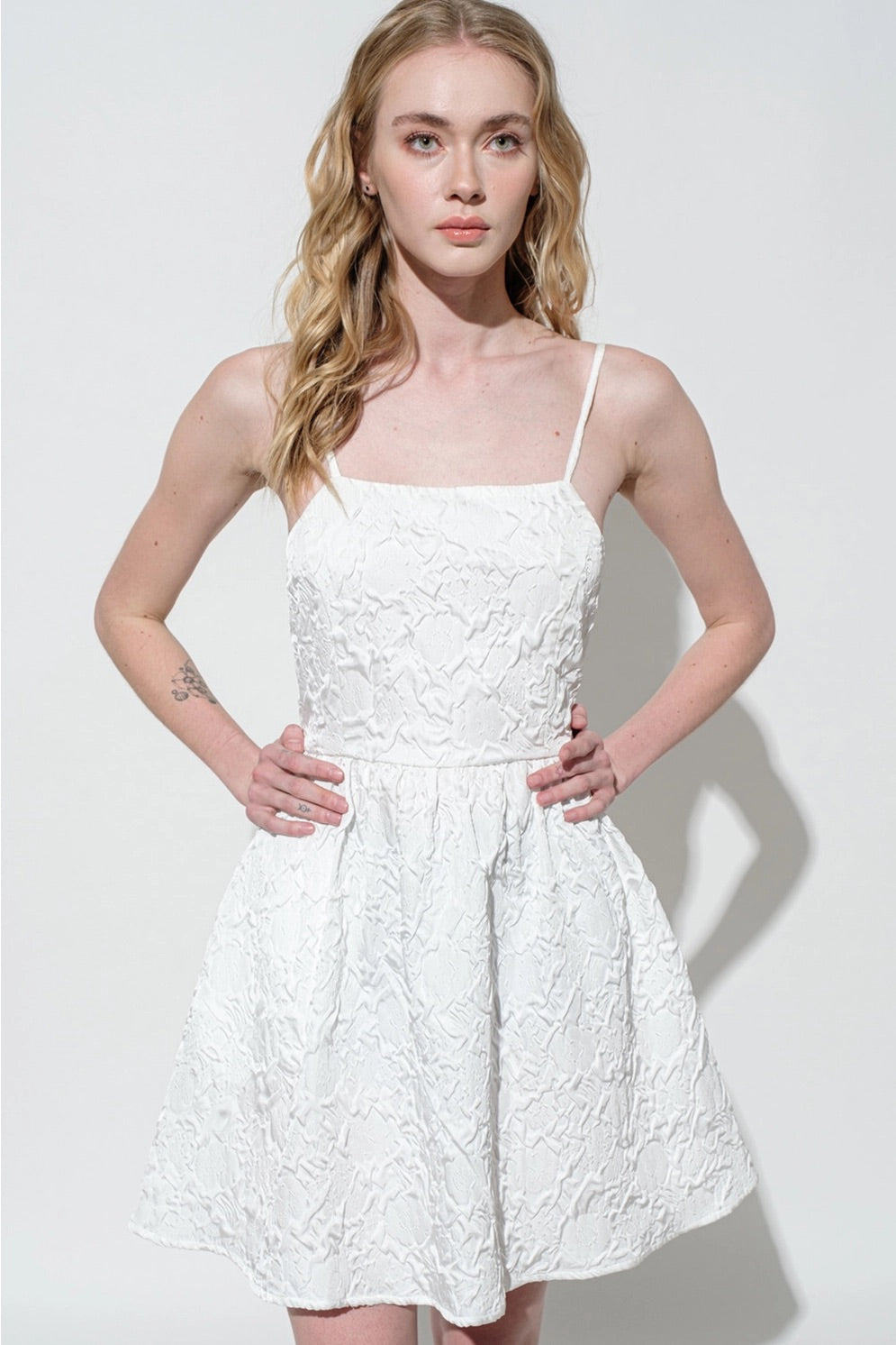 CHARLOTTE Textured TieBack Dress