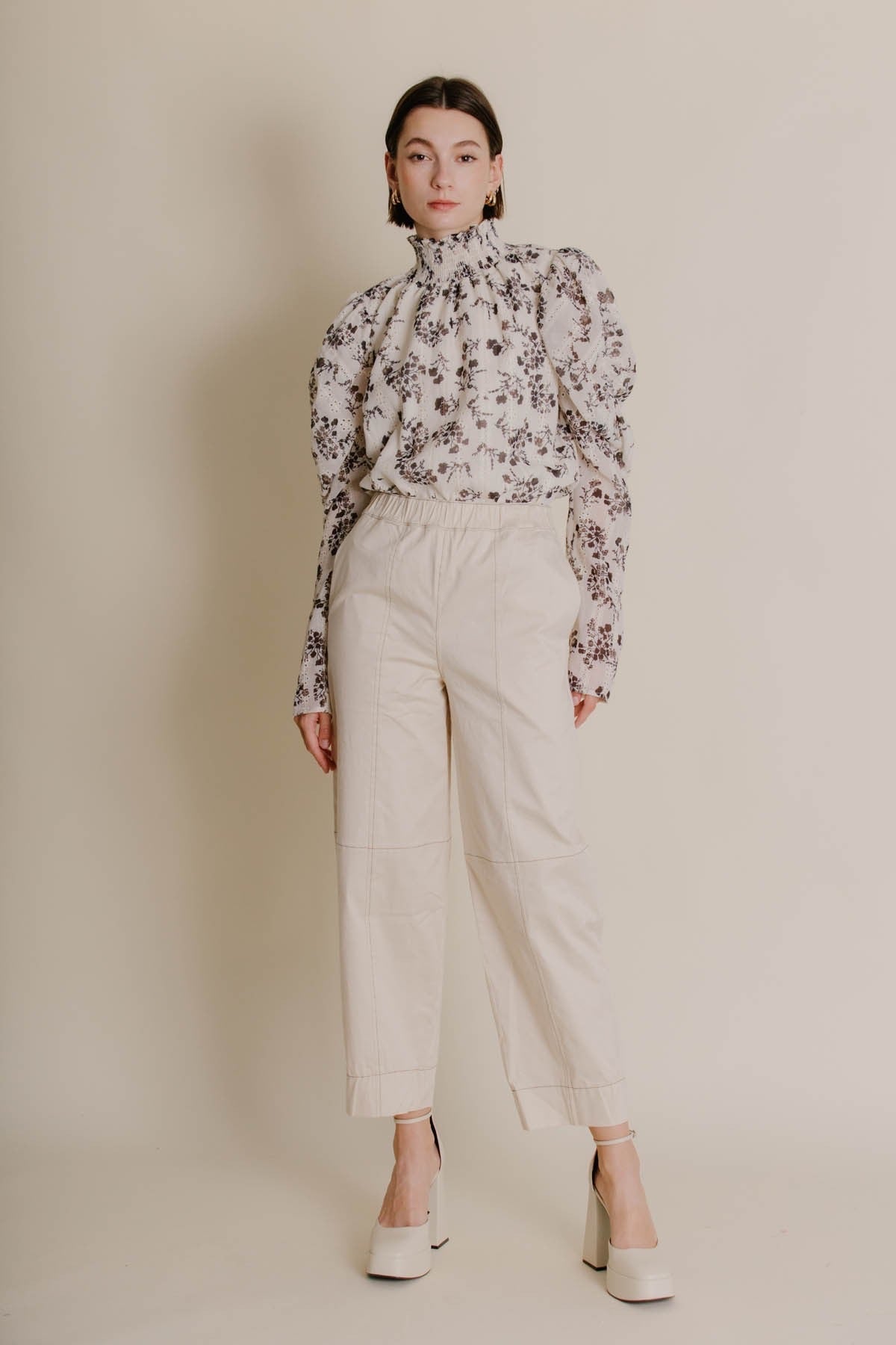 Aureum GEORGIA Floral Lace PuffSleeve Top