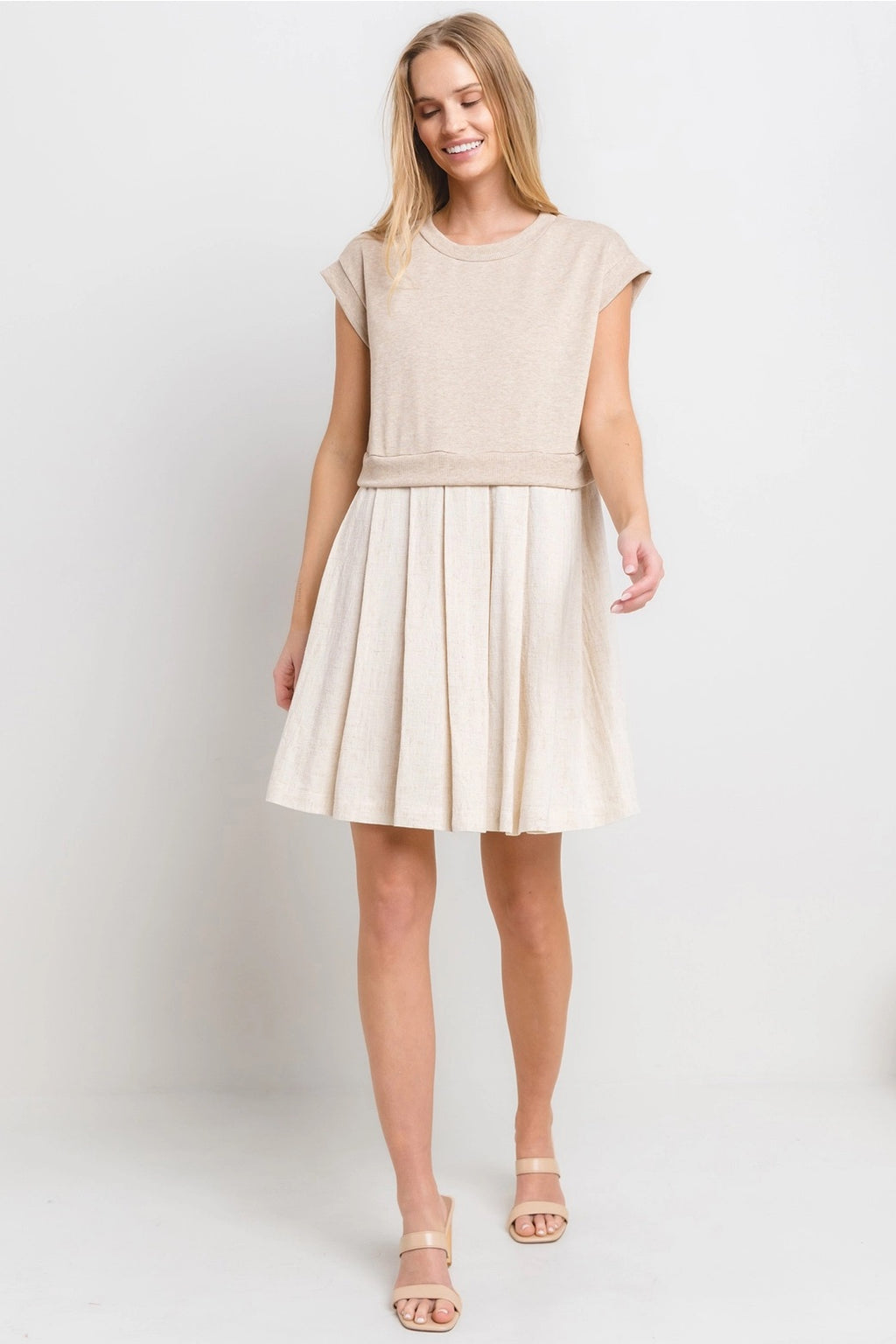 AMUSING Contrast FrenchTerry Pleated Dress