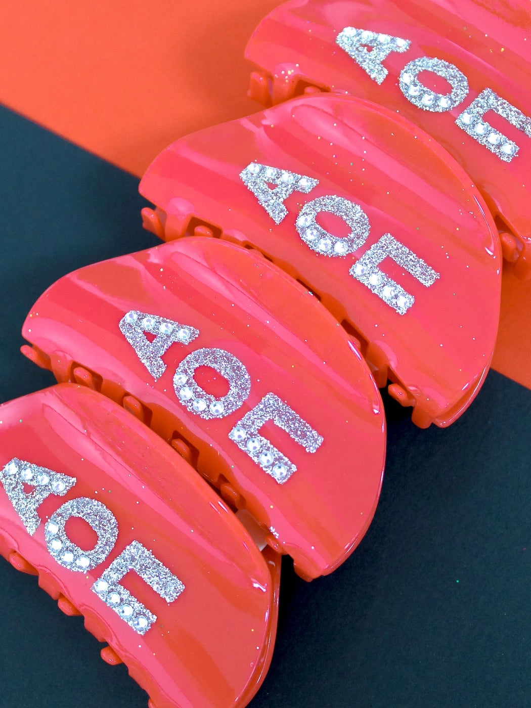 DUOTHREADS Sorority GIRL ON THE GO Hair Claw Clip