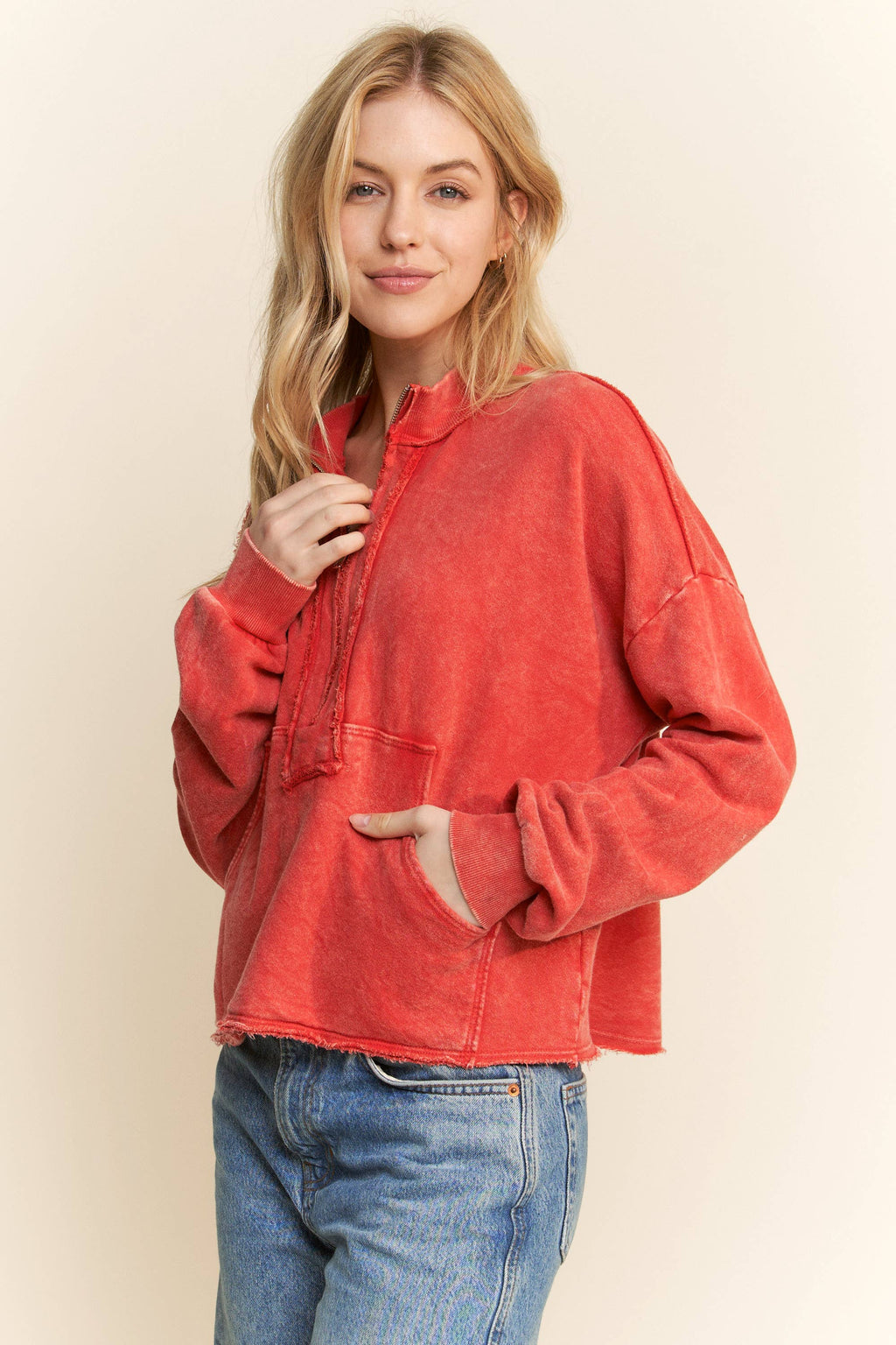 WYNN Mineral Wash HalfZip Kanga Pocket Top