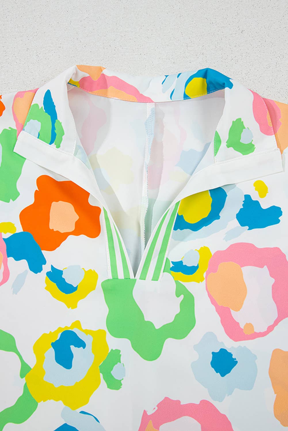 RECOVER Leopard Print StripeTrim SplitNeck Top