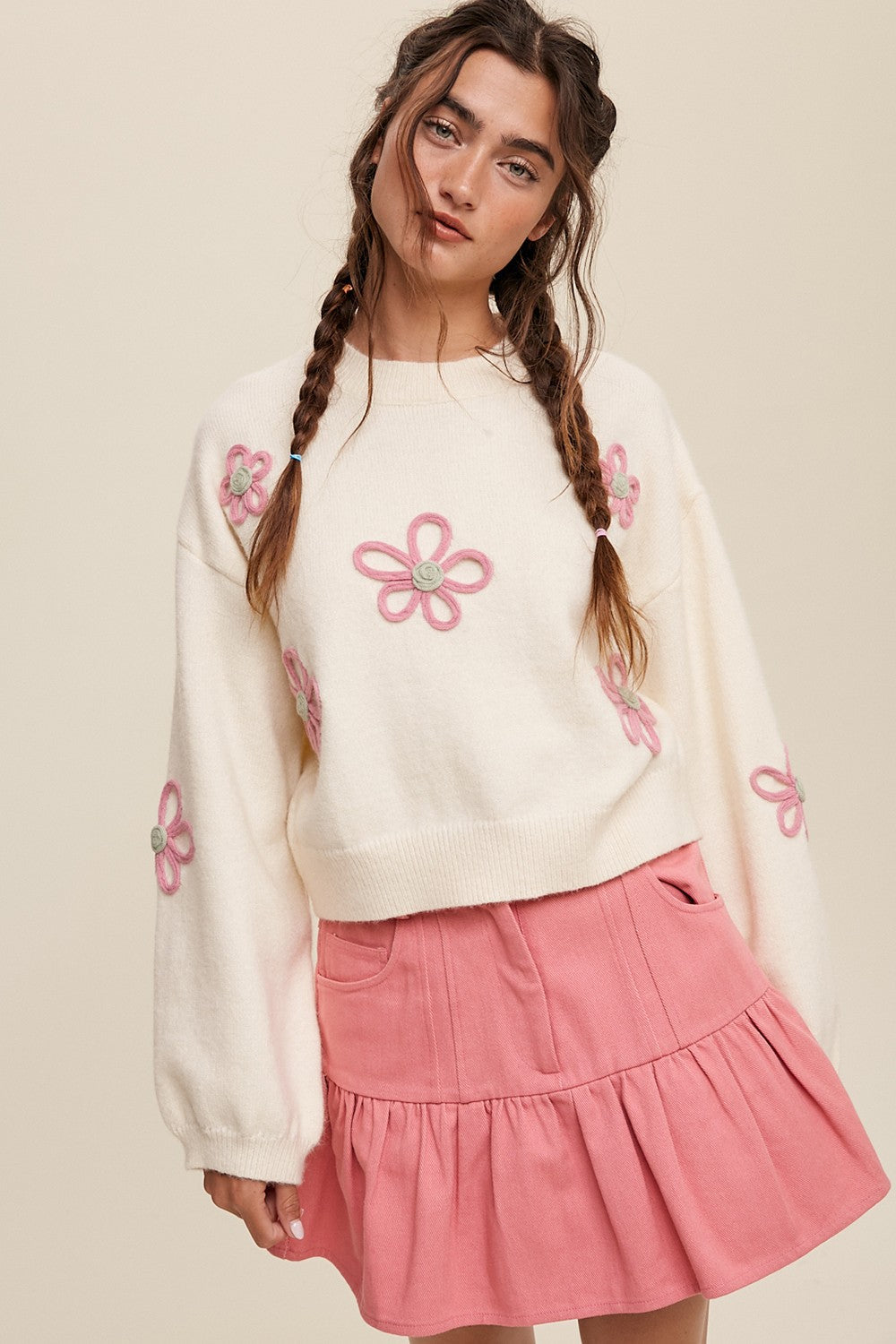 *RELAY Flower Appliqué Sweater