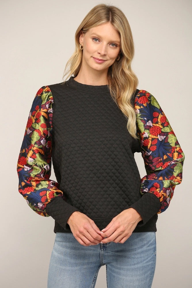 *EXPIRE Quilted Contrast Floral Sleeve Top