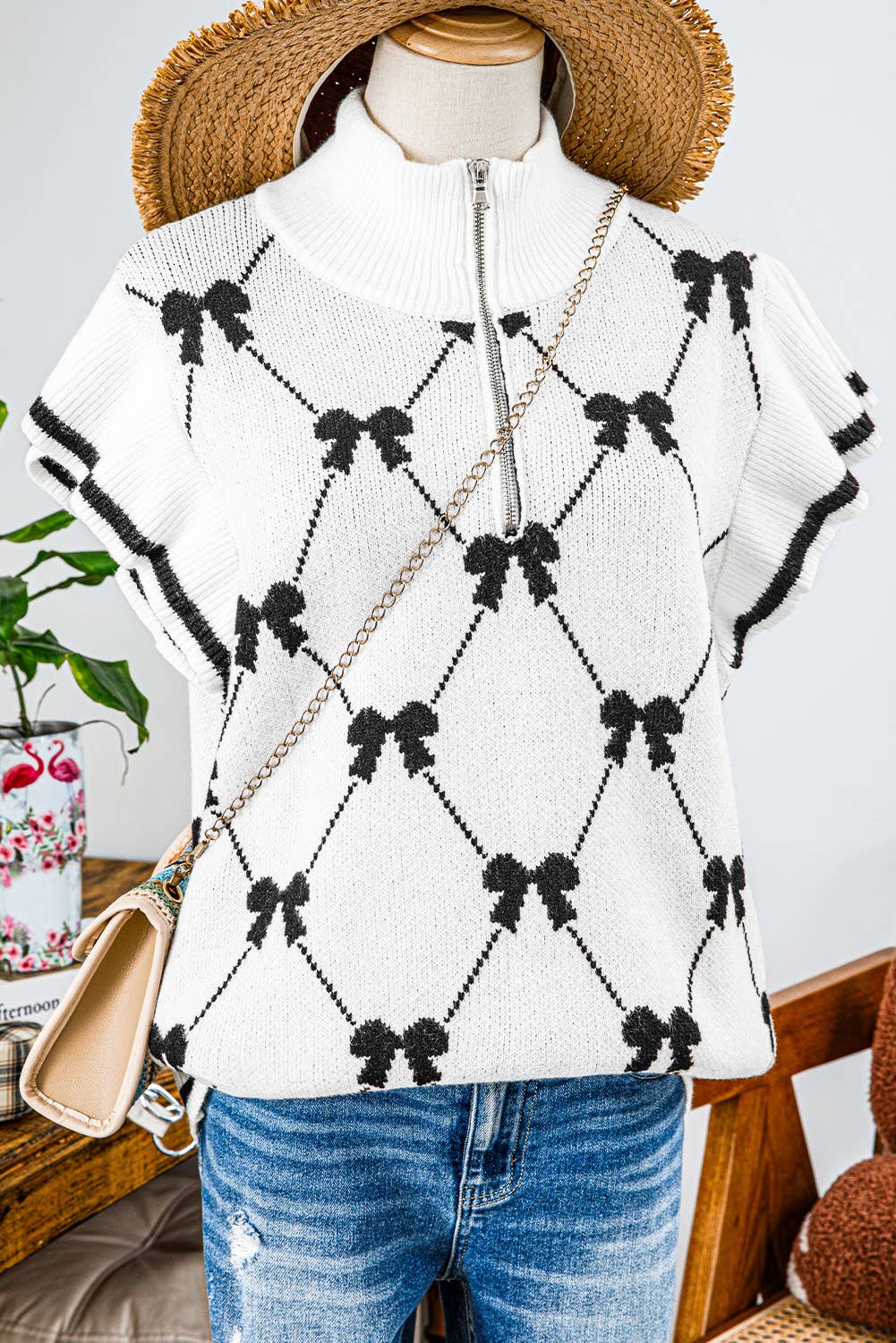 BOUNDARIES BowPrint Zipped Collar Sweater Top