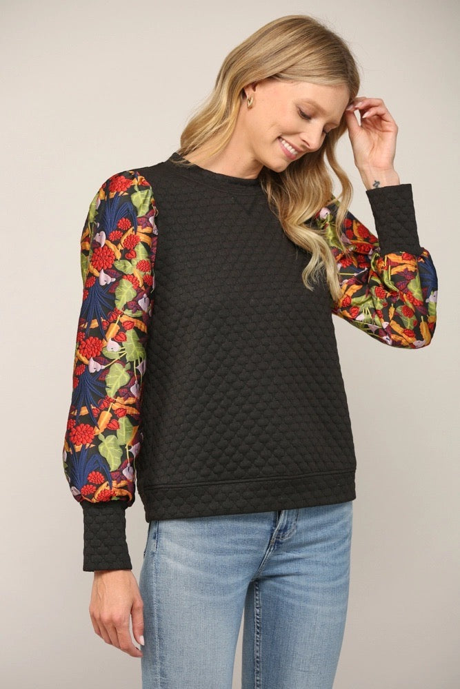 *EXPIRE Quilted Contrast Floral Sleeve Top