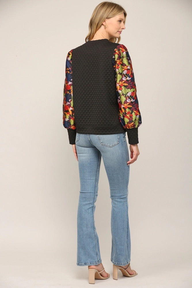 *EXPIRE Quilted Contrast Floral Sleeve Top
