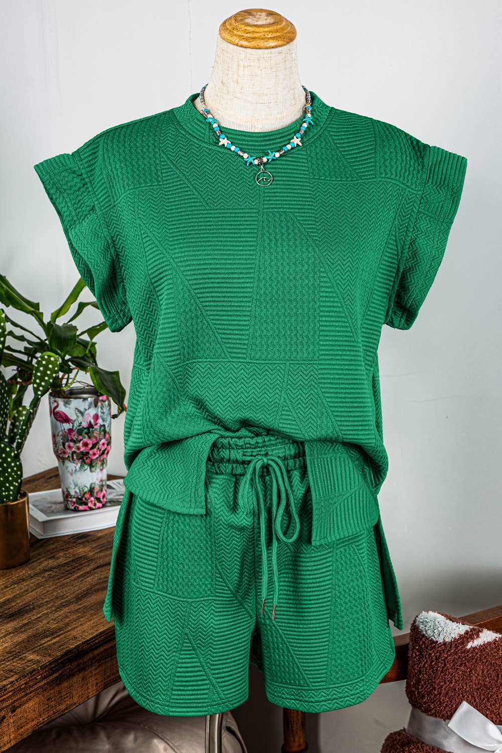 SENTIMENT 2pc Textured RuffleSleeve Split Top/Short Set