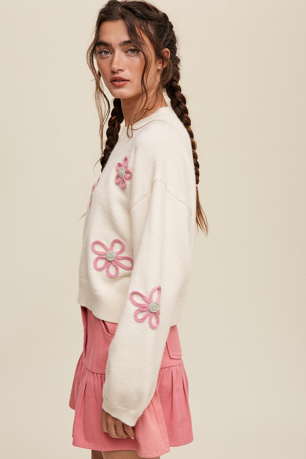 *RELAY Flower Appliqué Sweater