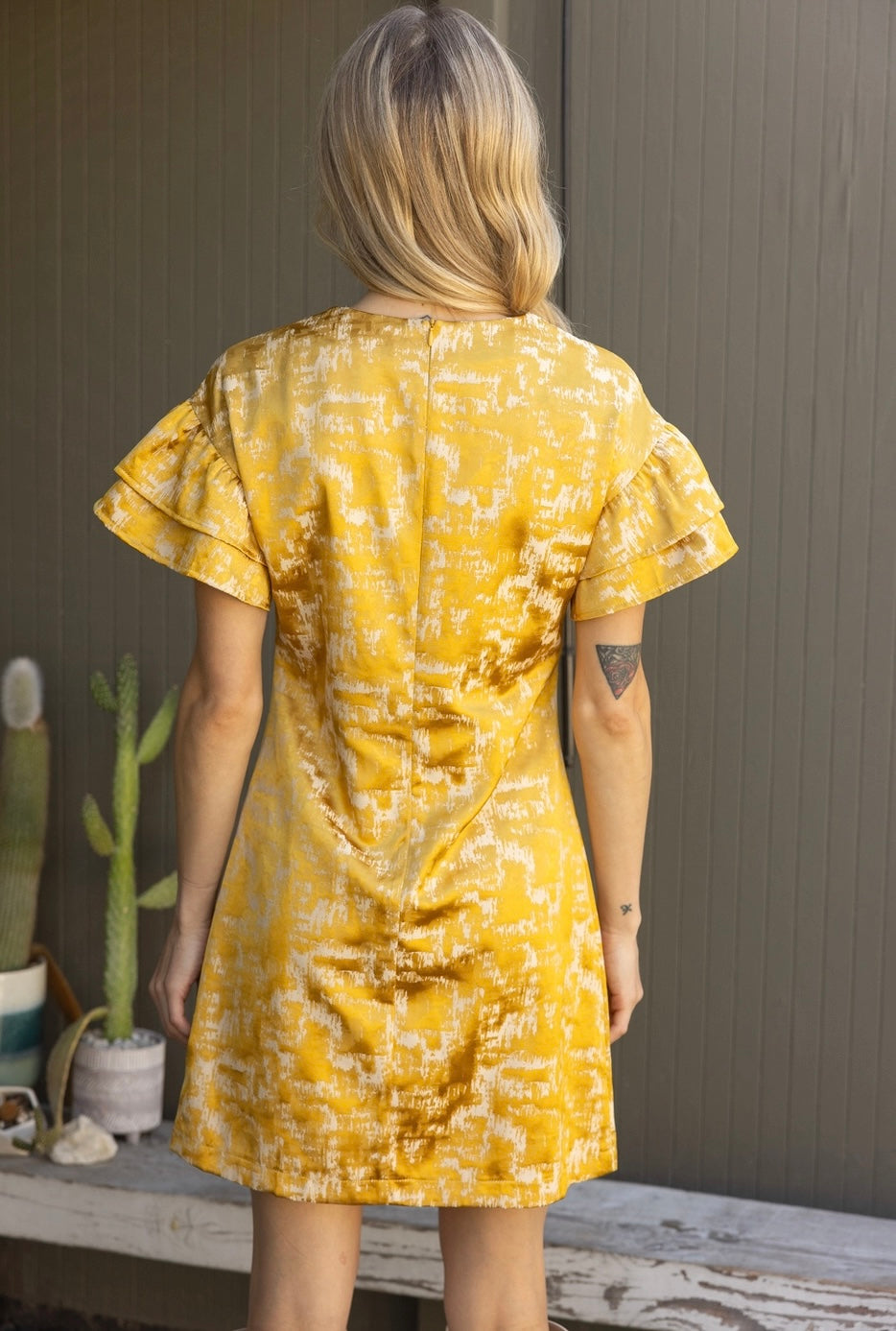 KARAT Metallic DoubleRuffle Short Sleeve Dress