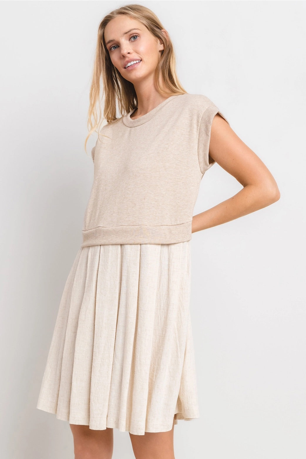 AMUSING Contrast FrenchTerry Pleated Dress