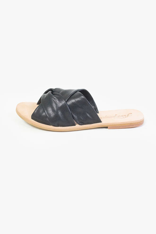FREE PEOPLE Leather CrissCross RIO VISTA Slides