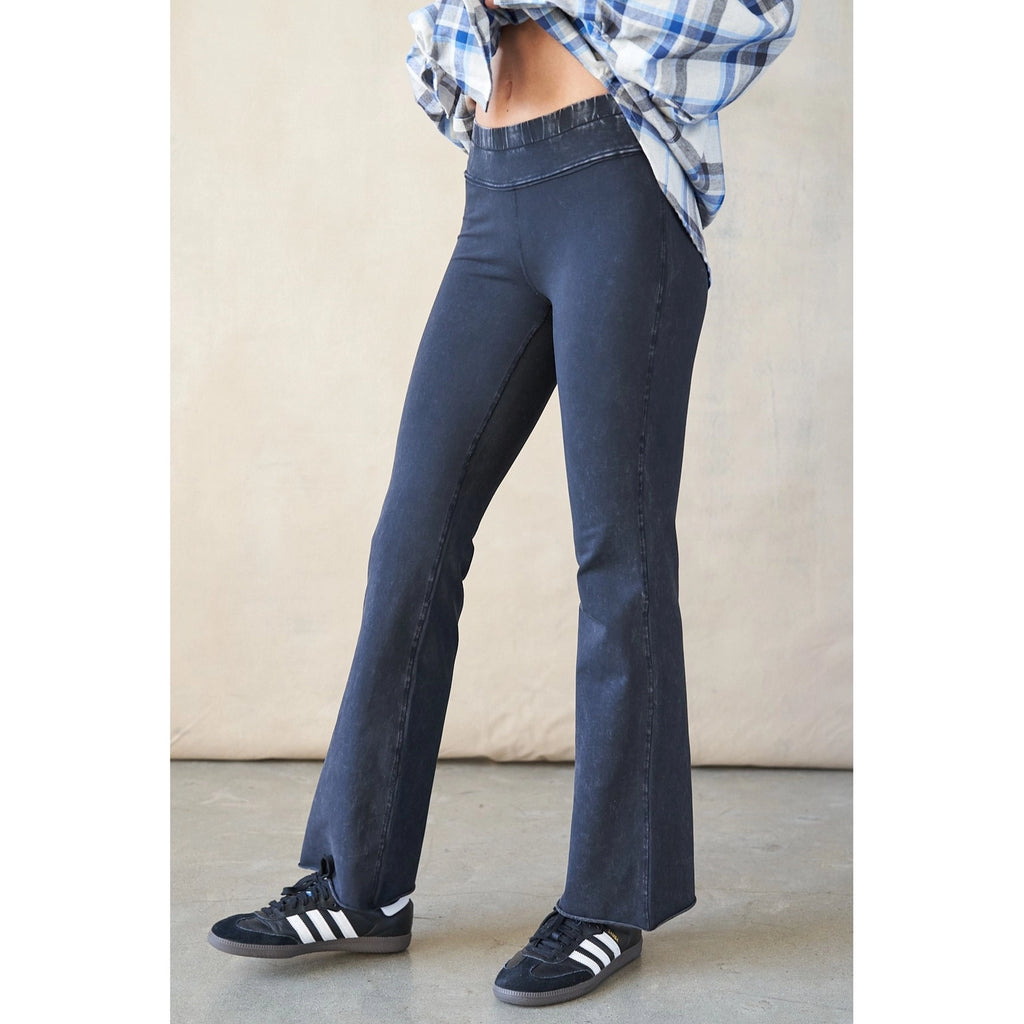 GOTTA HAVE THEM Raw Edge MinWash Flare Yoga Pant