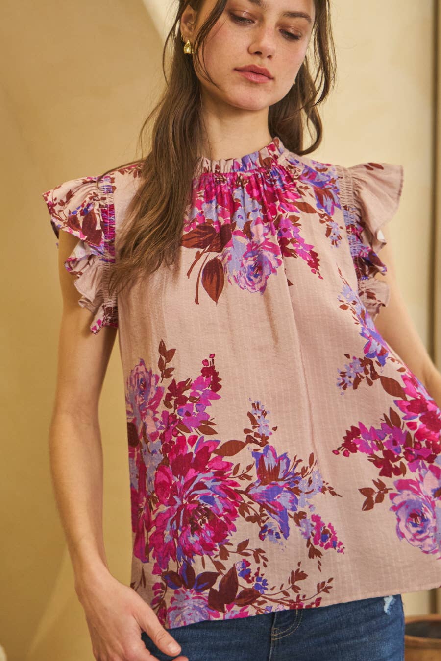 MILEY Floral RuffleNeck FlutterSleeve Top