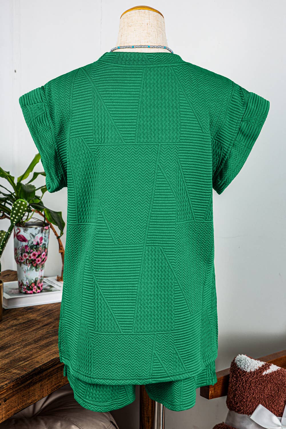 SENTIMENT 2pc Textured RuffleSleeve Split Top/Short Set