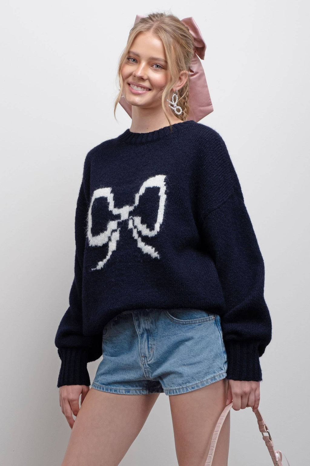 HALEN Bow Graphic CrewNeck Sweater