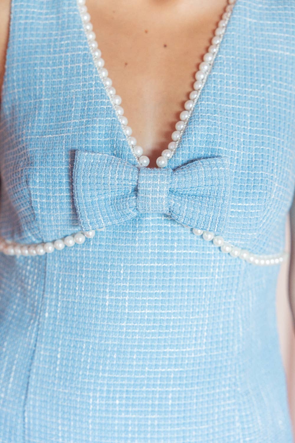 GLOW Pearl Detailed Bow V-Neck Tweed Dress