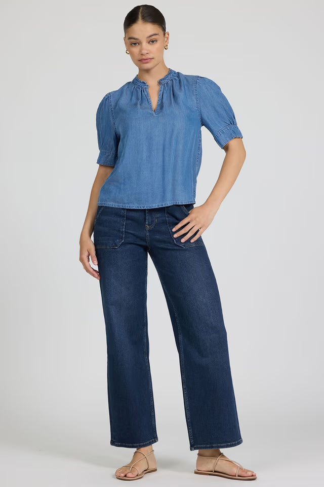 DEAR JOHN Sammi V-Neck Short Sleeve Denim Top