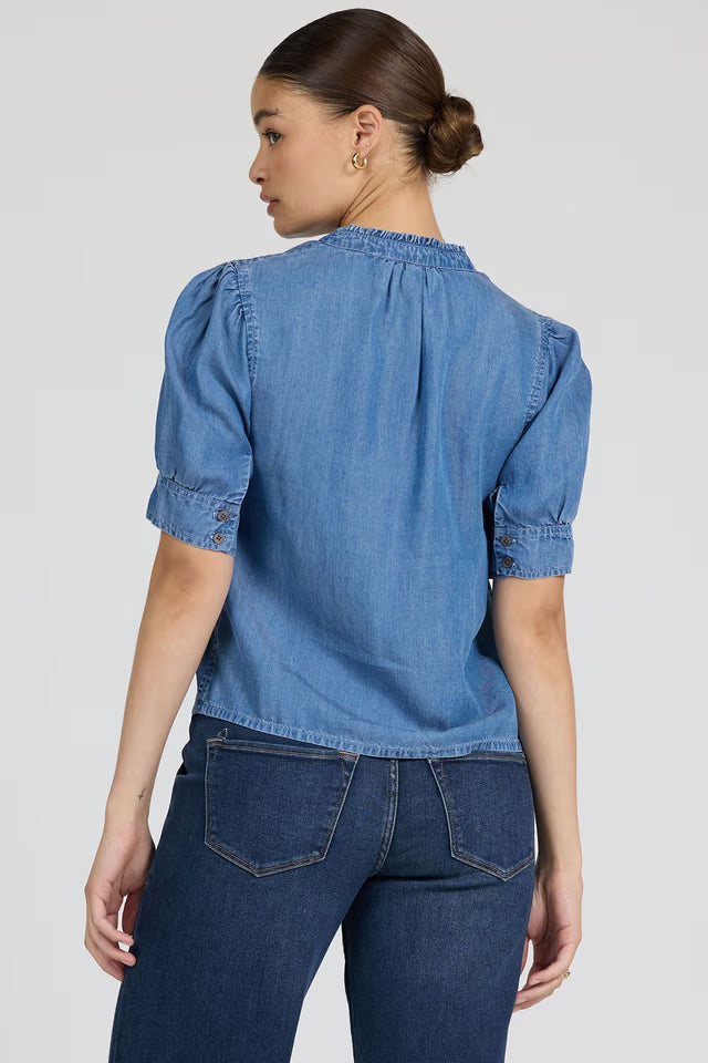 DEAR JOHN Sammi V-Neck Short Sleeve Denim Top