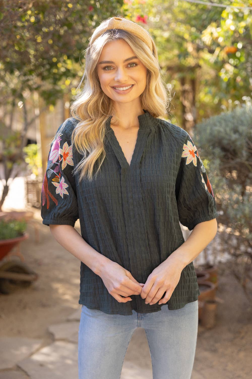 CHELSEA Bird EmbroiderySleeve Smocked Neck Top