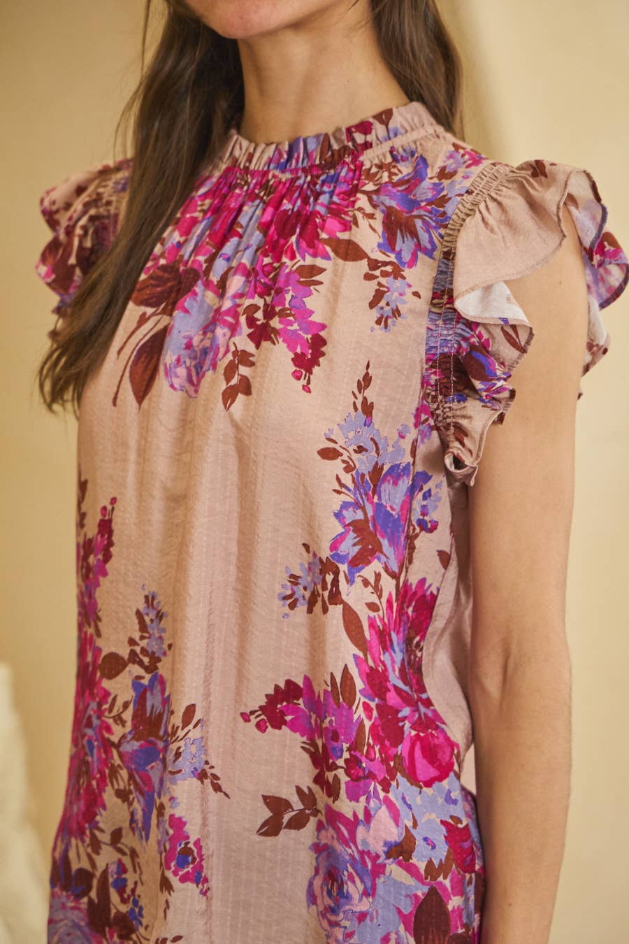 MILEY Floral RuffleNeck FlutterSleeve Top