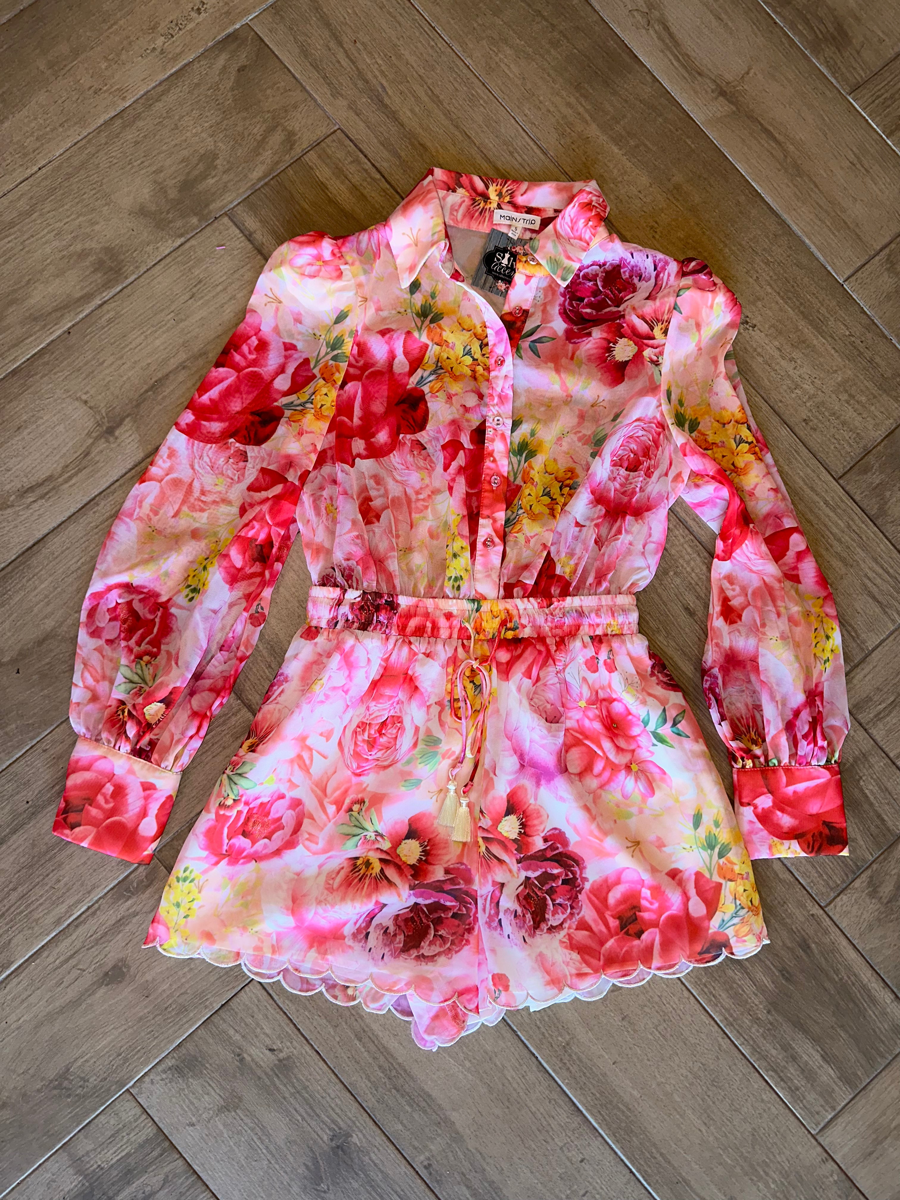 LOVESHACK Floral Scalloped Hem Romper