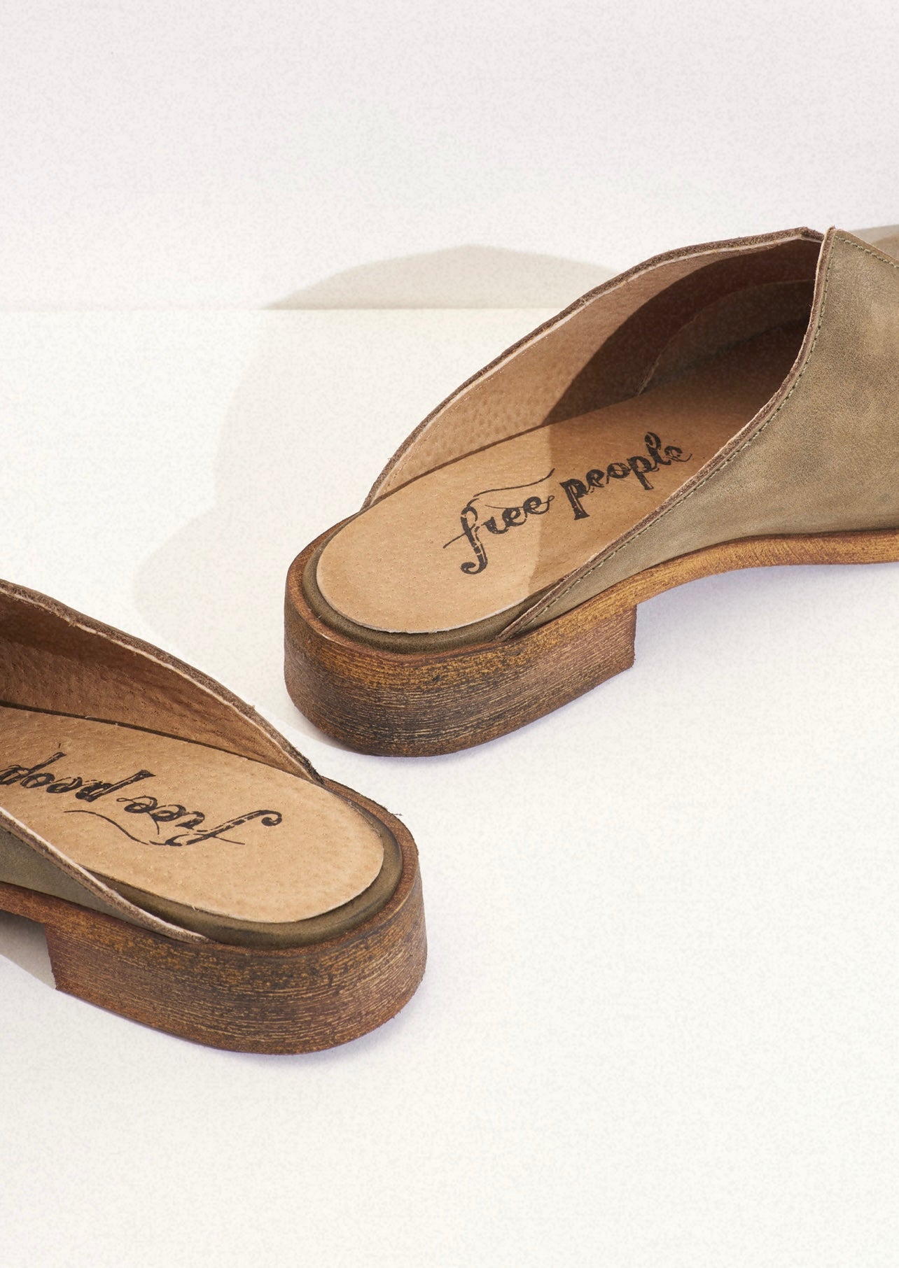 FREE PEOPLE Leather HARLOW SplitSeam Mule Shoe