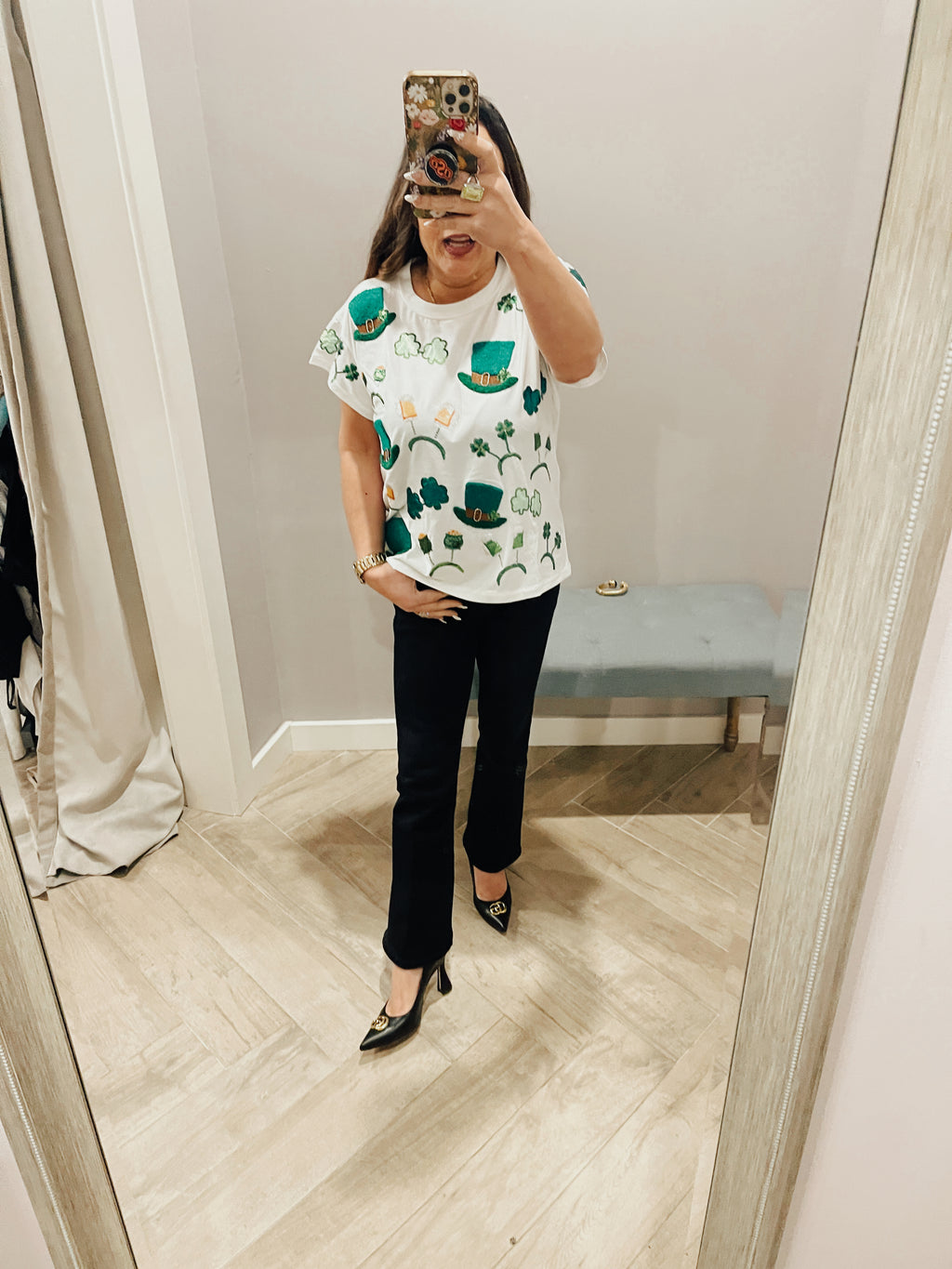 QUEEN OF SPARKLES Sequin ST PATRICK’S Icon Tee Top