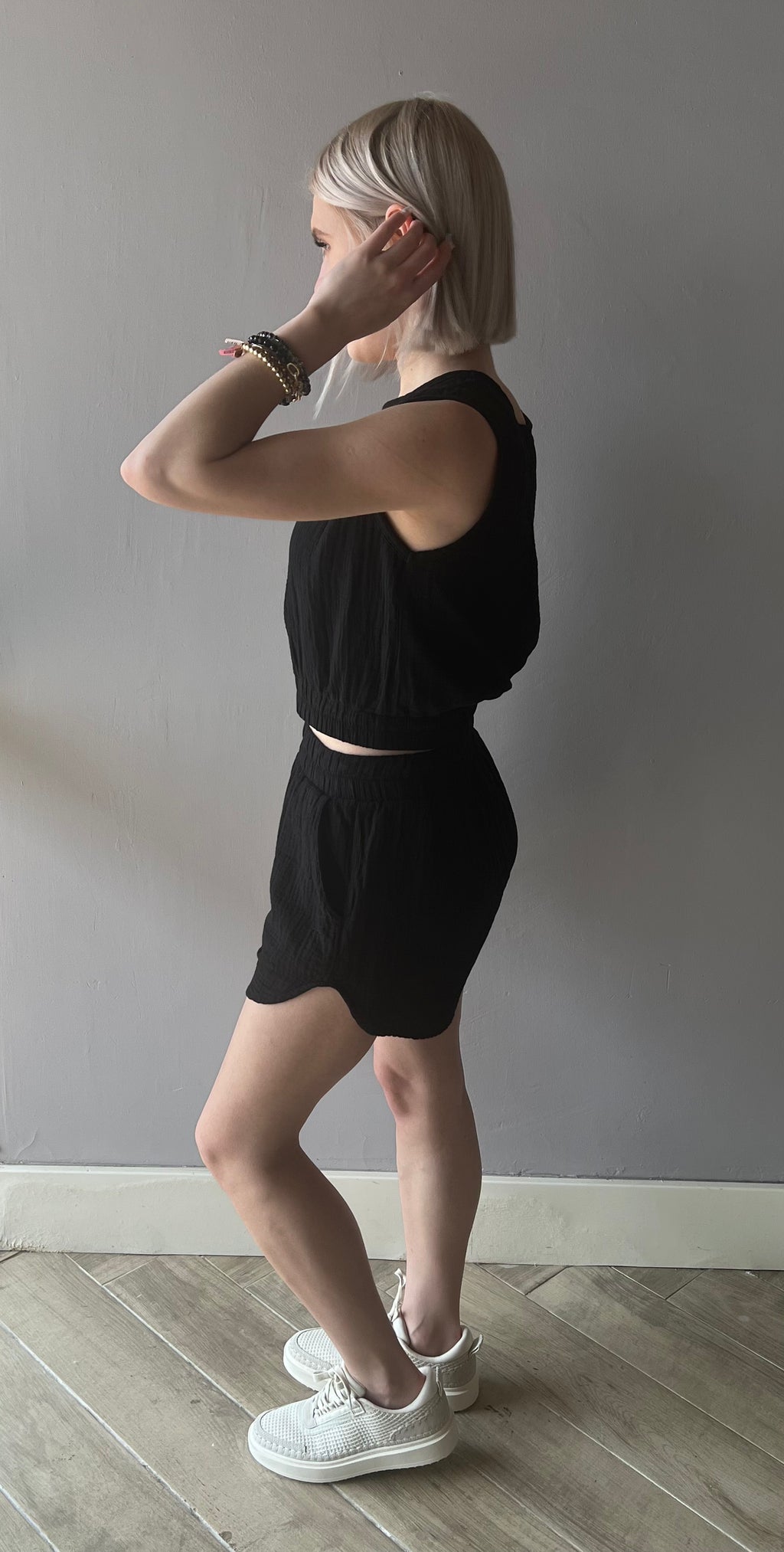 BOBI Gauze DESCENT ElasticHem Shell Top