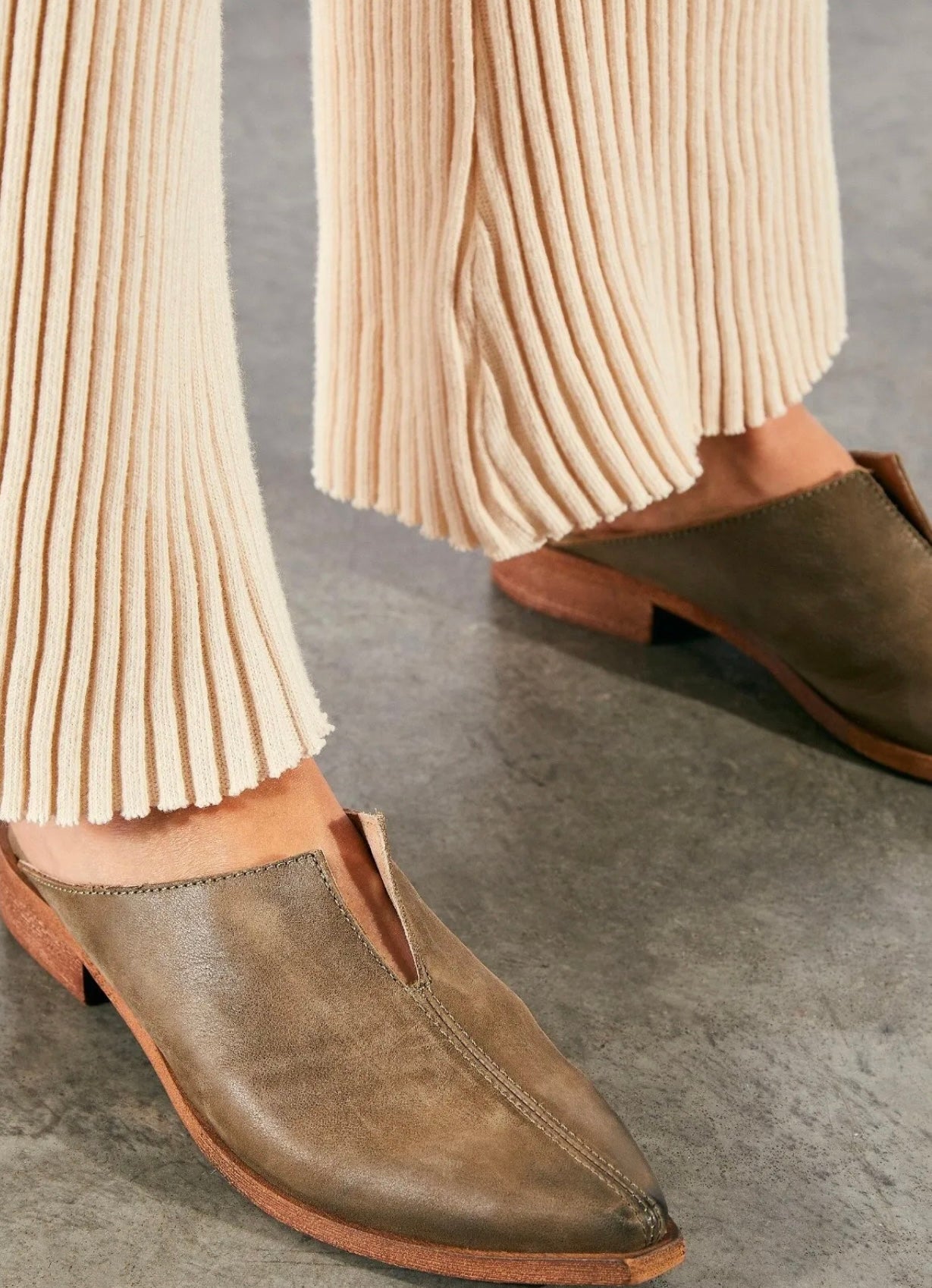 FREE PEOPLE Leather HARLOW SplitSeam Mule Shoe