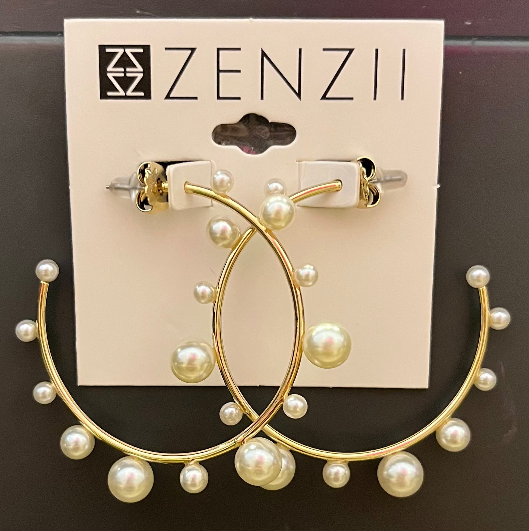 ZENZII Deco Pearl Hoop Earring