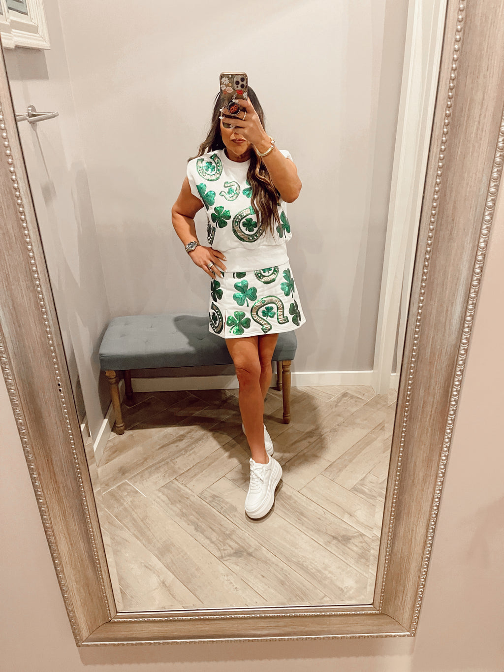 QUEEN OF SPARKLES Sequin HORSESHOE & CLOVER Skort