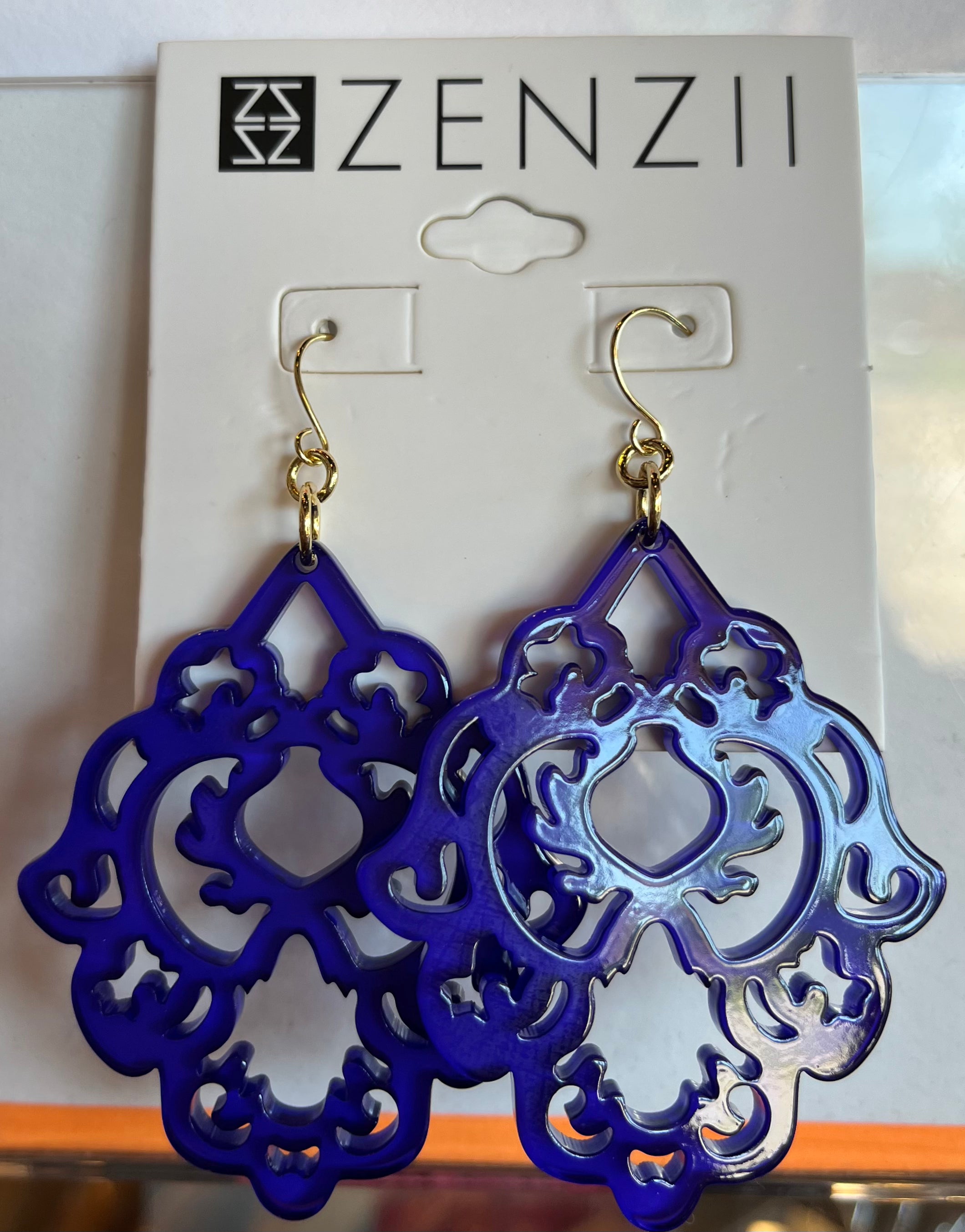 ZENZII Just Scroll With It Earring