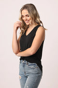 ANOTHER LOVE V-Neck ESTHER Pocket CurveHem Tank Top