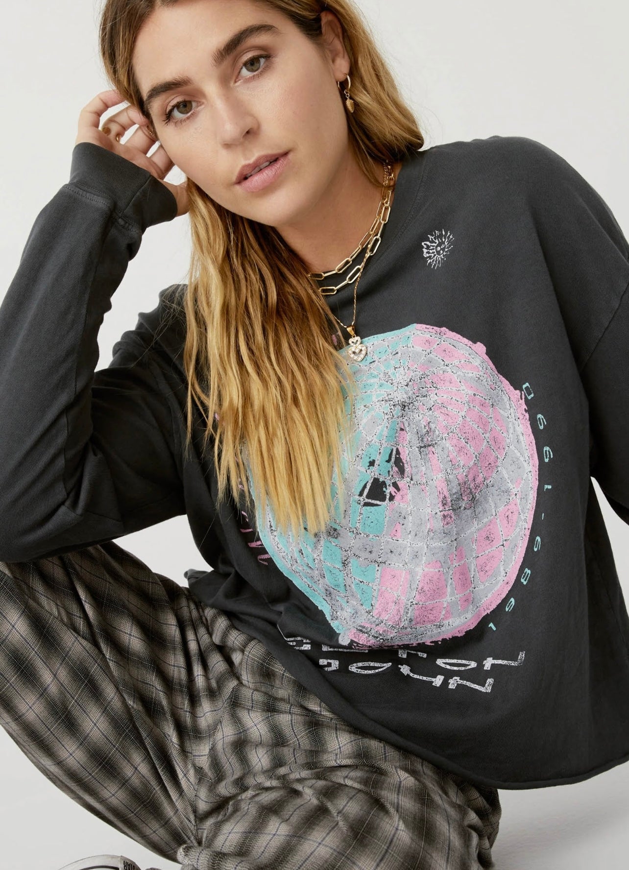 DAYDREAMER World Tour ELTON JOHN Long Sleeve Crop Tee Top