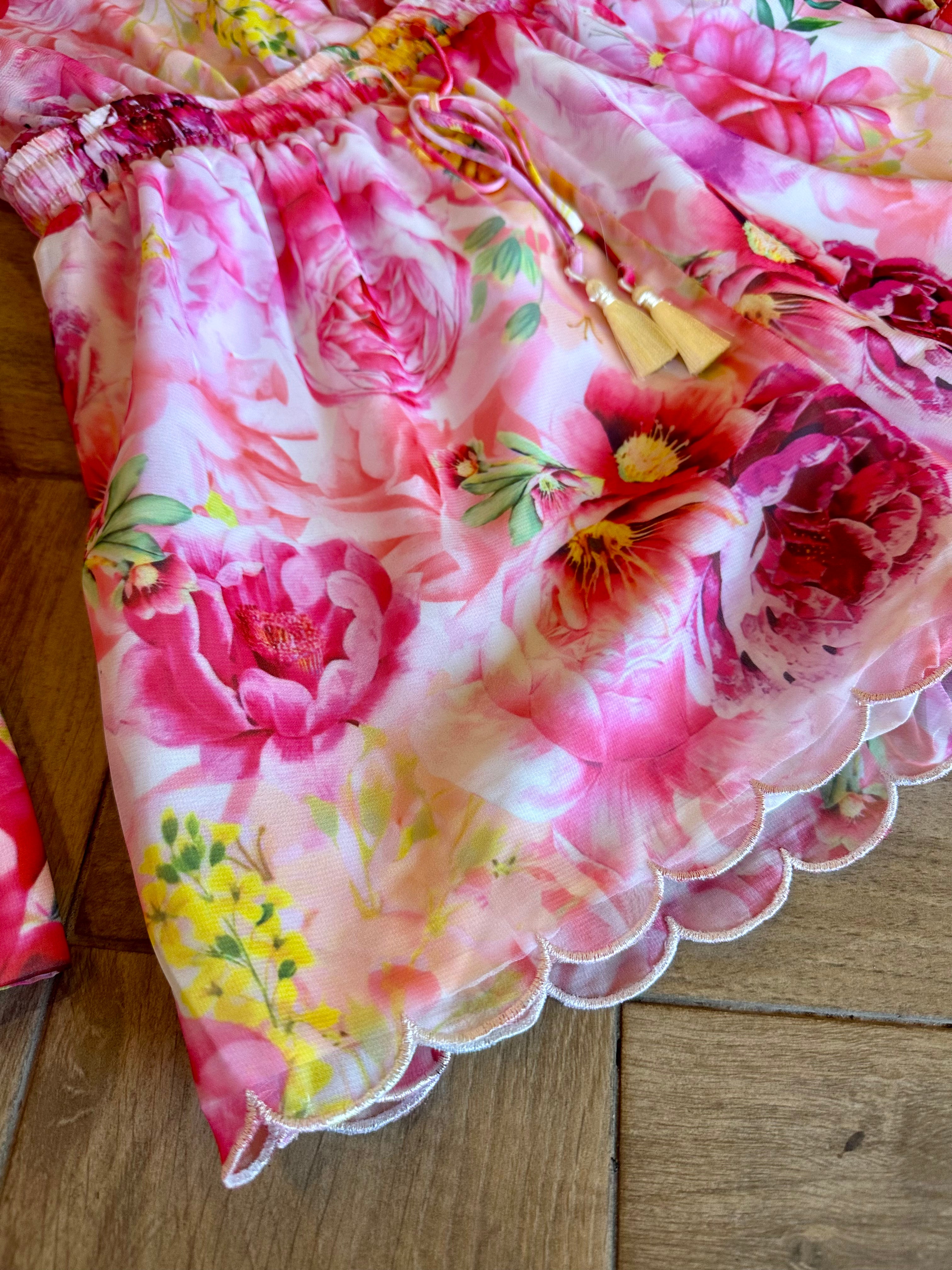 LOVESHACK Floral Scalloped Hem Romper