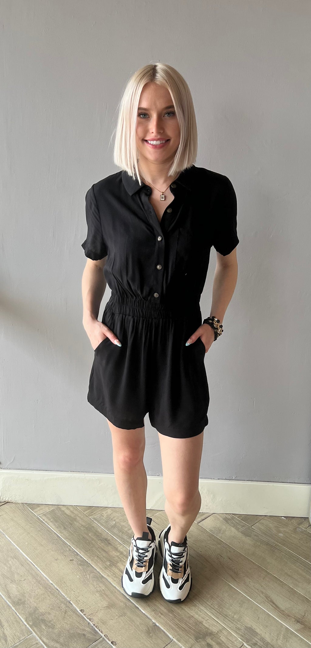 TREMBLE Collar ButtonDown Short Romper