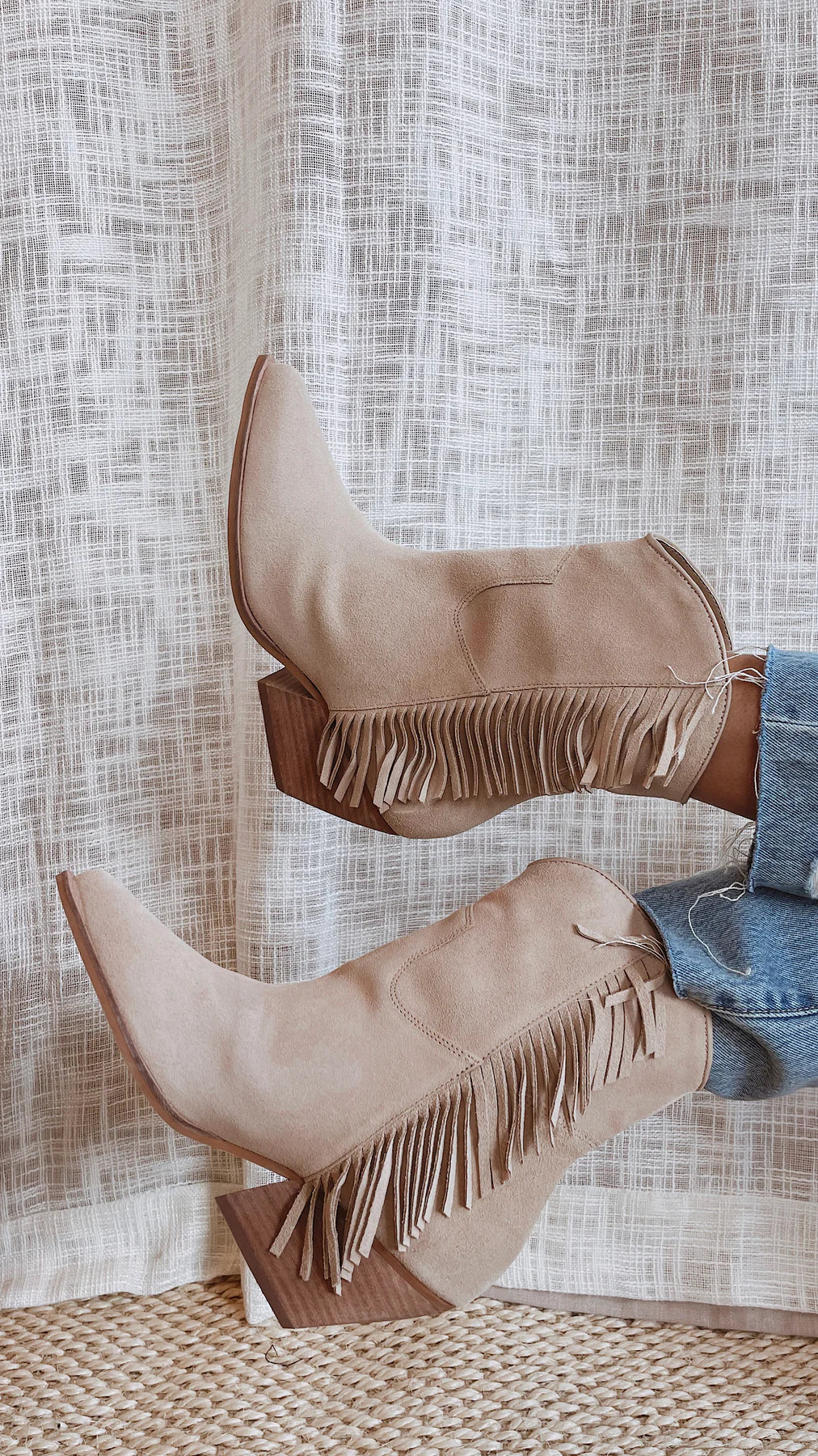 STEVE MADDEN Suede WOLFER-F Fringe Western Bootie