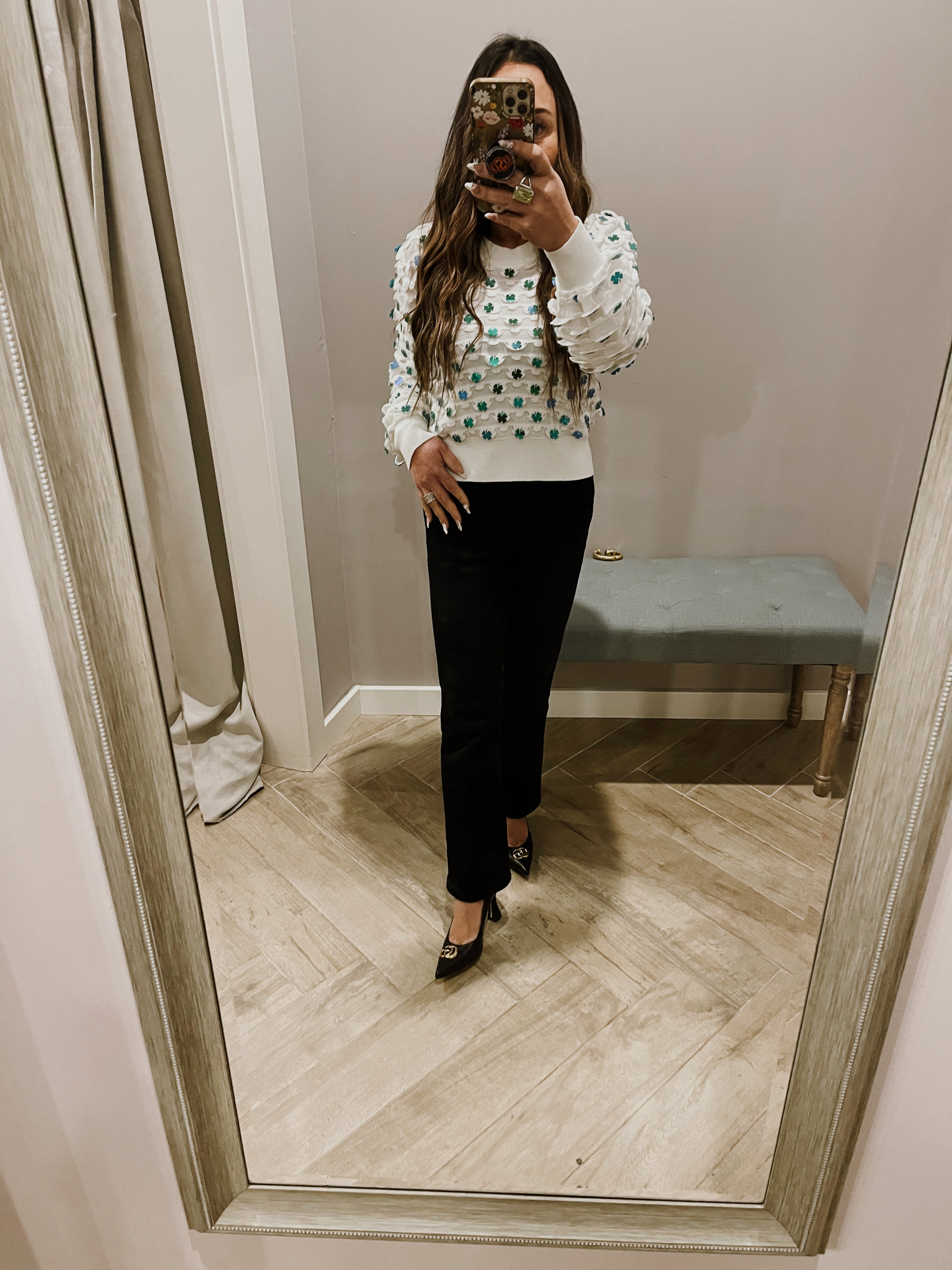 QUEEN OF SPARKLES Four Leaf CLOVER Pailette Sweater Top