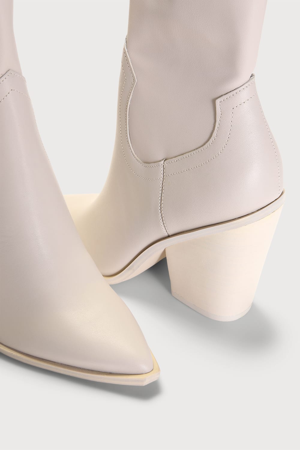 STEVE MADDEN Leather THORN Bootie