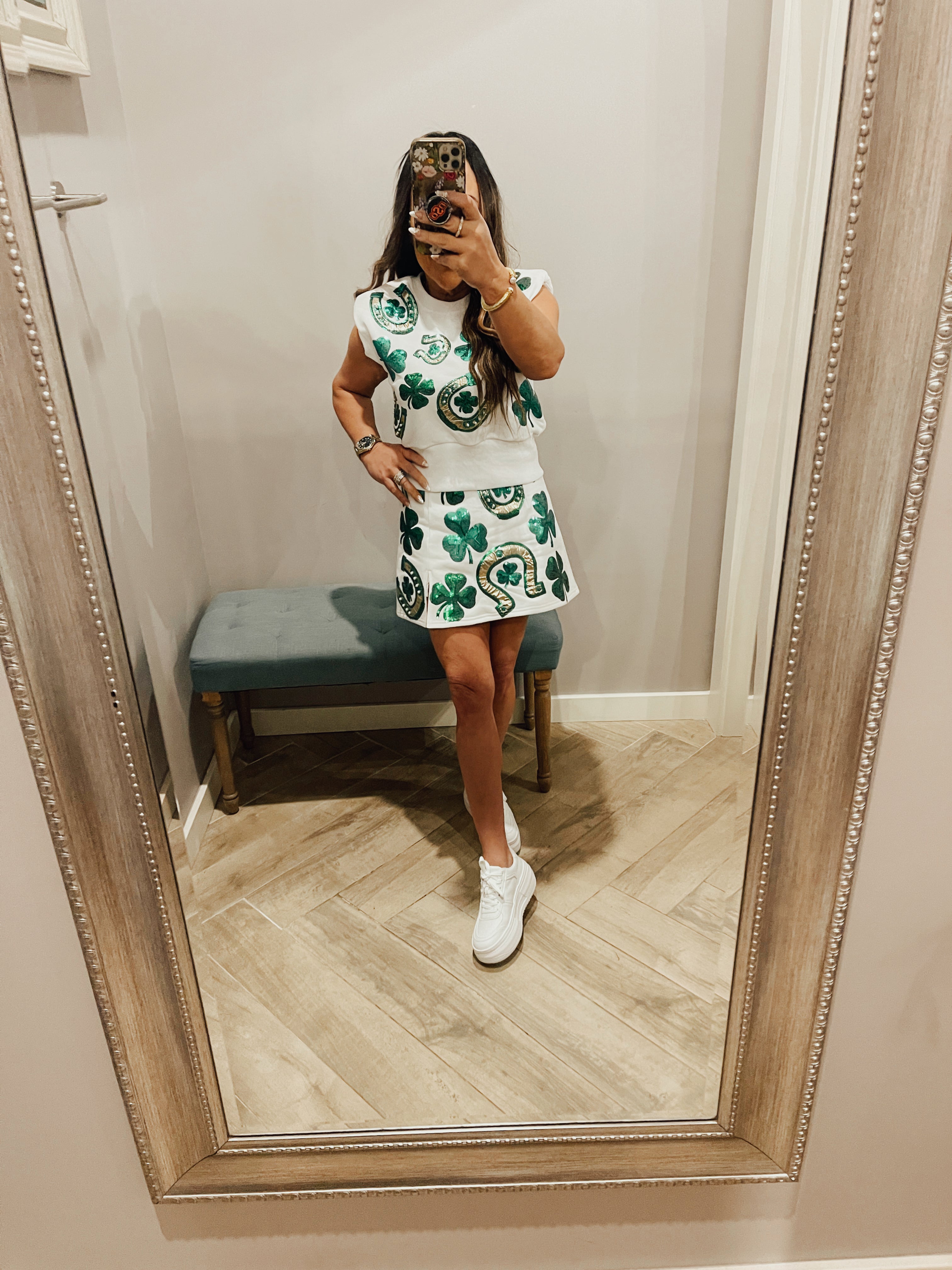 QUEEN OF SPARKLES Sequin HORSESHOE & CLOVER Skort