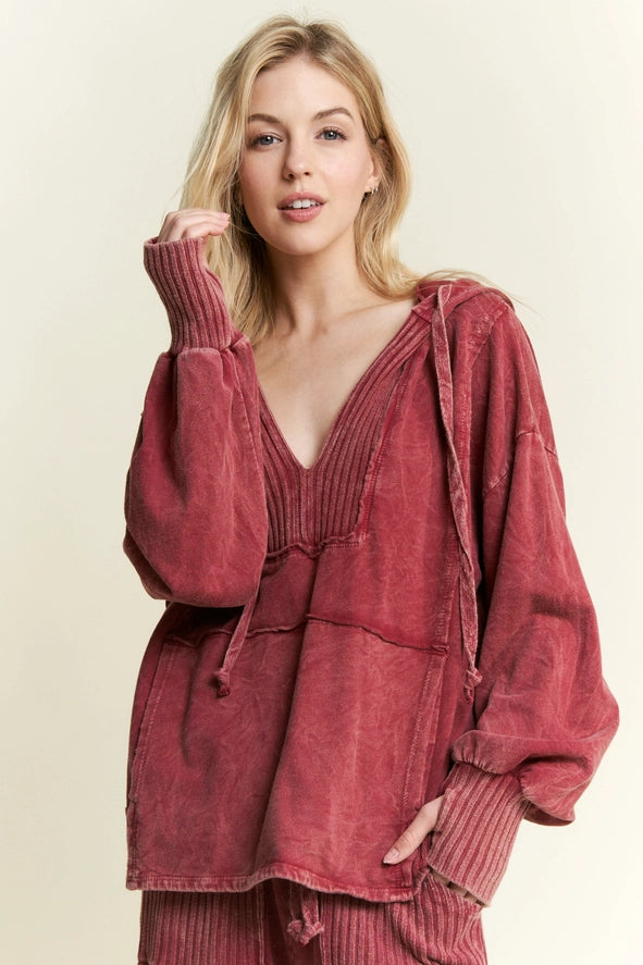 J. HER 2-Piece Burgundy Mineral Wash Set